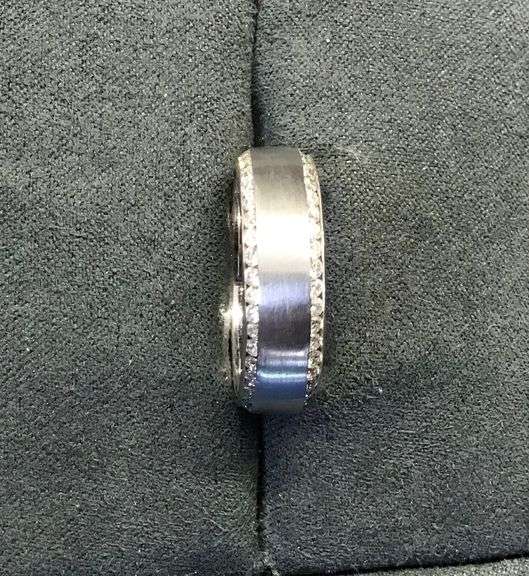 MEN’S 14K WHITE GOLD LAB DIAMOND WEDDING BAND