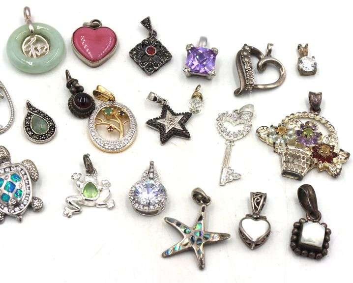Group lot of Vintage 925 sterling silver charms pendants