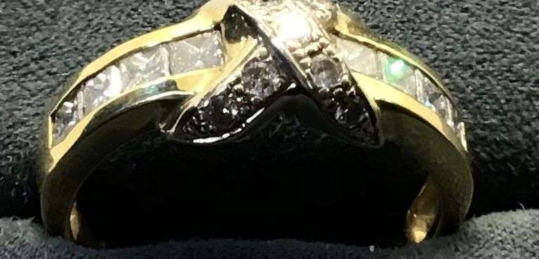 MEN’S 14K YELLOW GOLD NATURAL DIAMOND WEDDING BAND