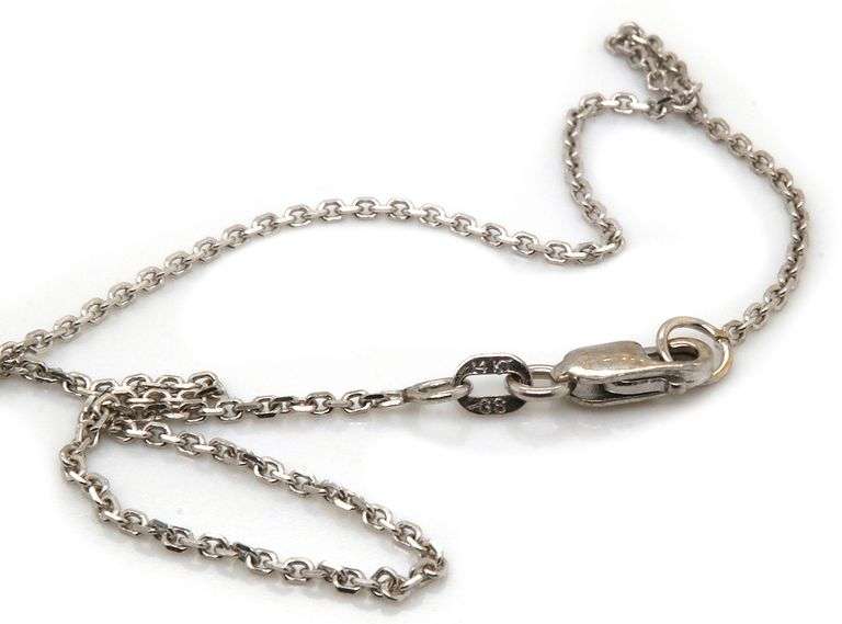 14kt  White gold 0.95ctw Diamond Cluster Frame Pendant Necklace