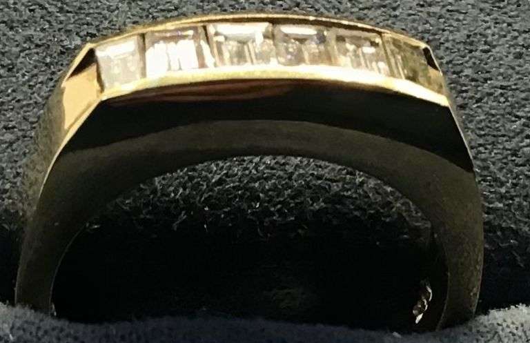 MEN’S 14K YELLOW GOLD NATURAL DIAMOND WEDDING BAND