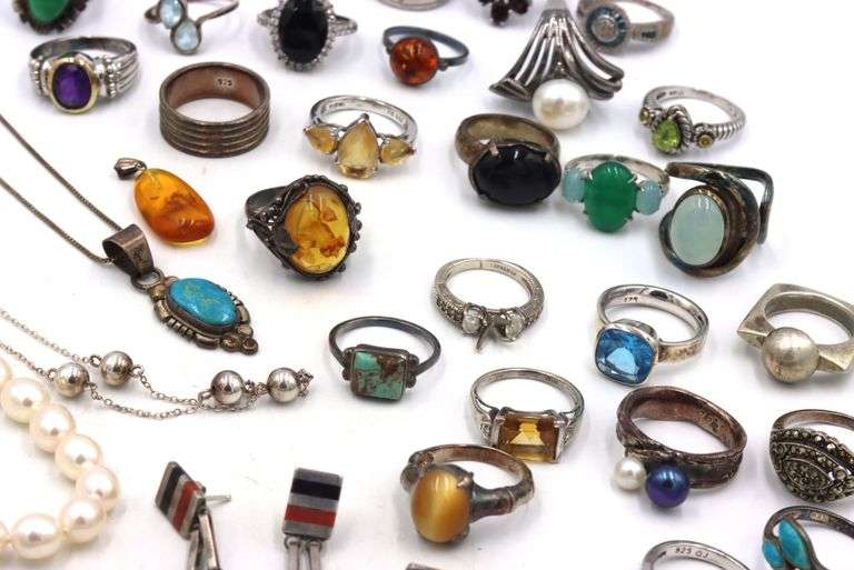 Big group lot of vintage 925 sterling silver jewelry