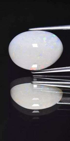 Huge! Pure white! 8.43ct Coober Pedy Opal!