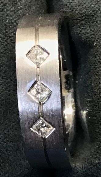 MEN’S 14K WHITE GOLD NATURAL DIAMOND WEDDING BAND