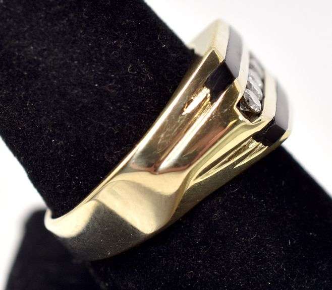 Amazing 14K Yellow Gold Black Onyx Gemstone and Diamond Men's Ring