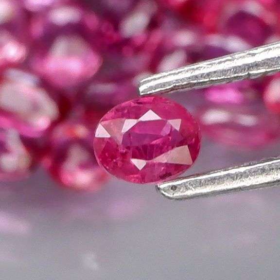Collectors 4.95ct violet red Ruby set -Untreated!!!