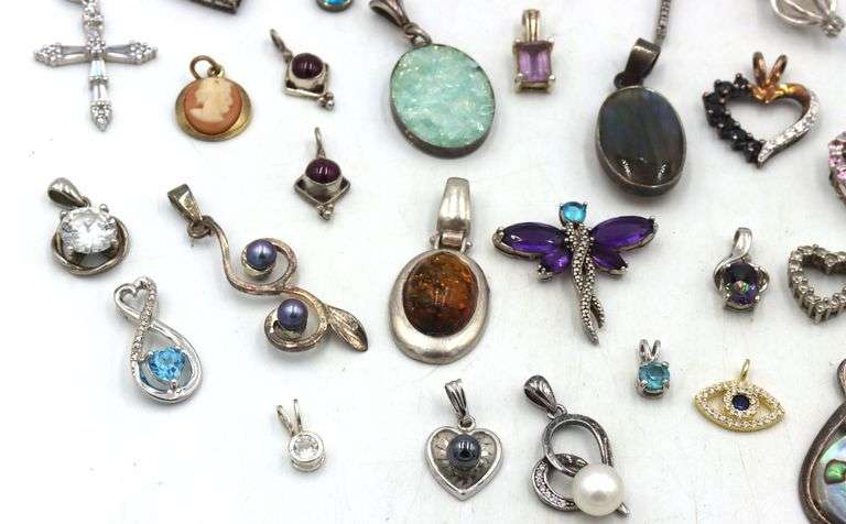 Vintage 925 sterling silver group lot of pendants