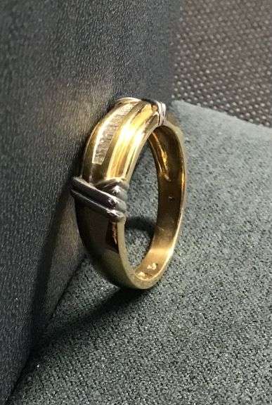 MEN’S 14K YELLOW AND WHITE GOLD NATURAL DIAMOND WEDDING BAND