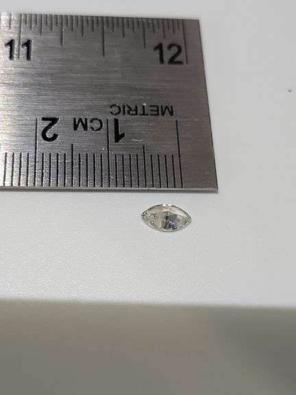 Verey nice! 0.43 ctw Marquise diamond I, i1
