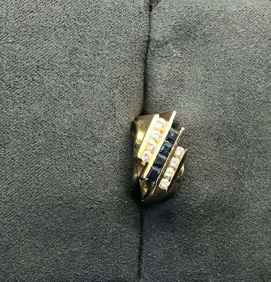 MEN’S 14K YELLOW GOLD WITH SAPPHIRE AND NATURAL DIAMOND