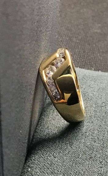 MEN’S 14K YELLOW GOLD NATURAL DIAMOND WEDDING BAND