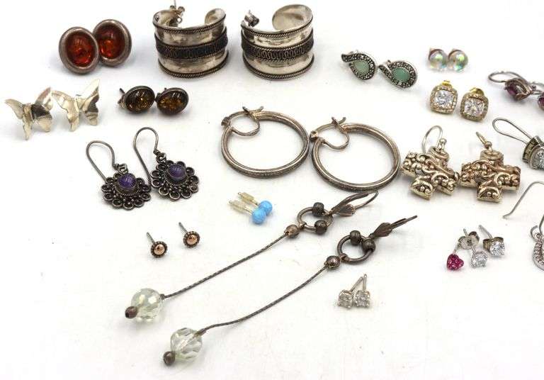 Vintage 925 sterling silver group lot of earrings