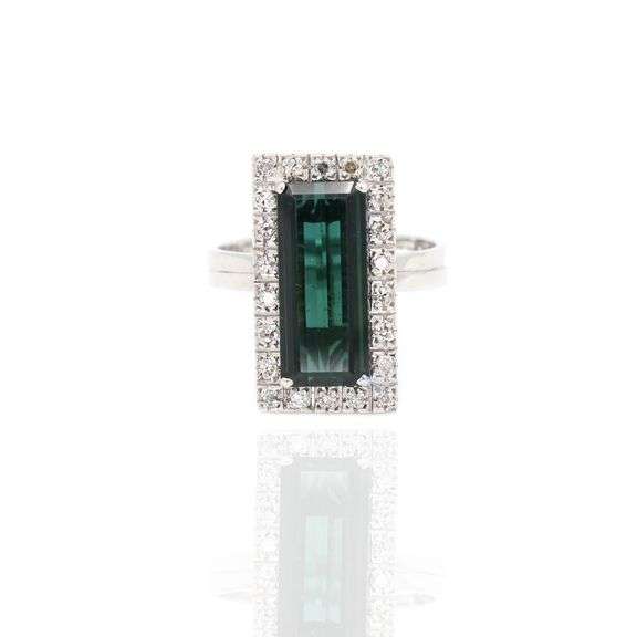 Platinum 900 Natural Green Tourmaline and Natural Diamond Ring
