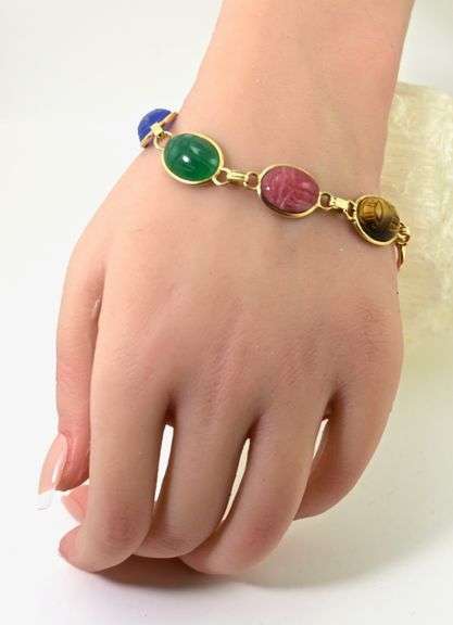Ever-Popular Vintage 14K Yellow Gold Scarab Bracelet