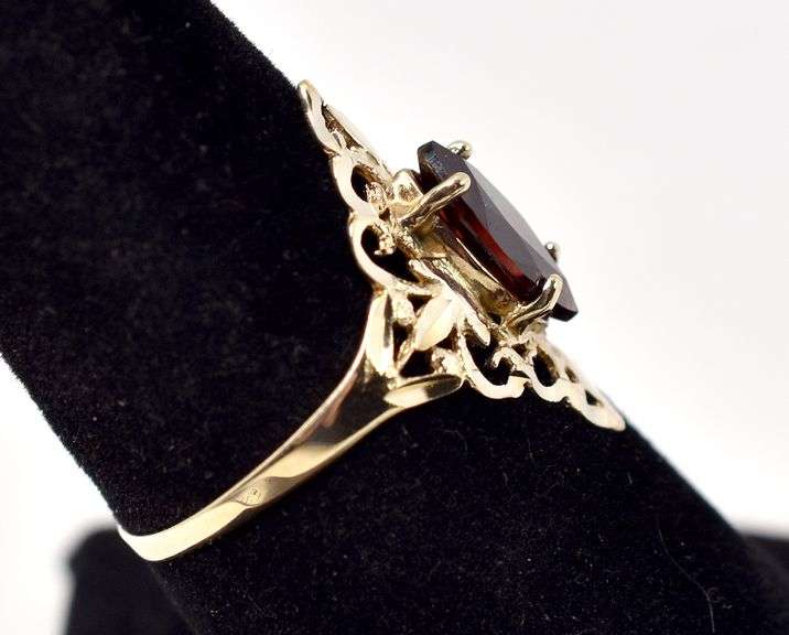 Gorgeous Garnet Ring in 10K Yellow Gold