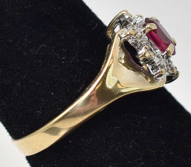 Brilliant Ruby and Diamond Ring in 10K Yellow Gold
