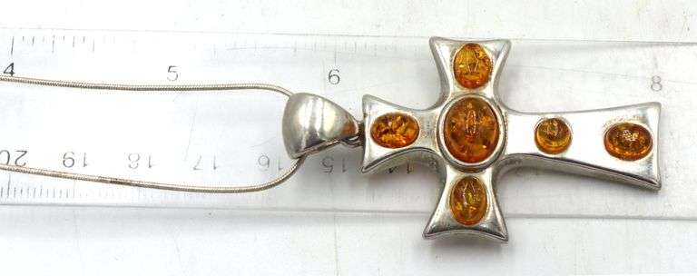 Vintage 925 sterling silver amber cross pendant on Italian chain necklace