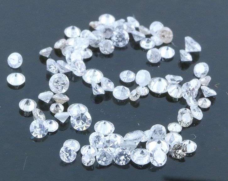 High fire .90ct set of round brilliant Diamonds!