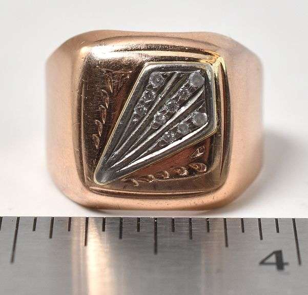 Mesmerizing Men's Square Top Ring in 14K Rose Gold