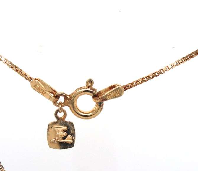 925 Sterling silver coral pendant on box chain necklace