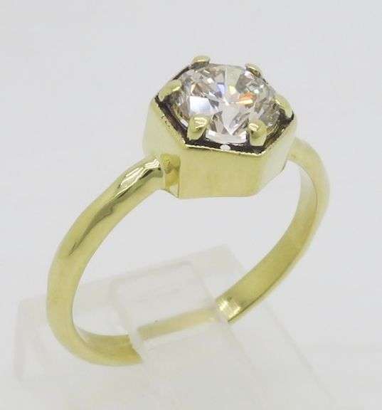 18k Yellow Gold Solitaire Diamond Ring