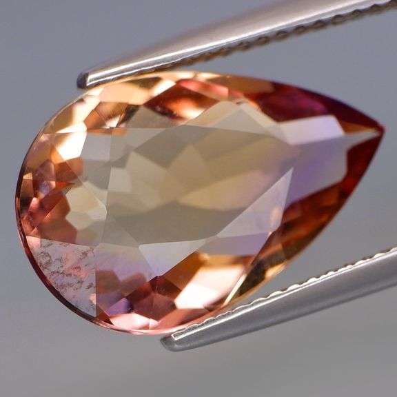 Brilliant 5.61ct full fire VS Bolivian Ametrine