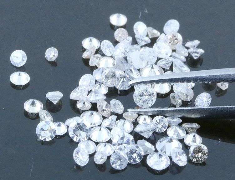 High fire .90ct set of round brilliant Diamonds!