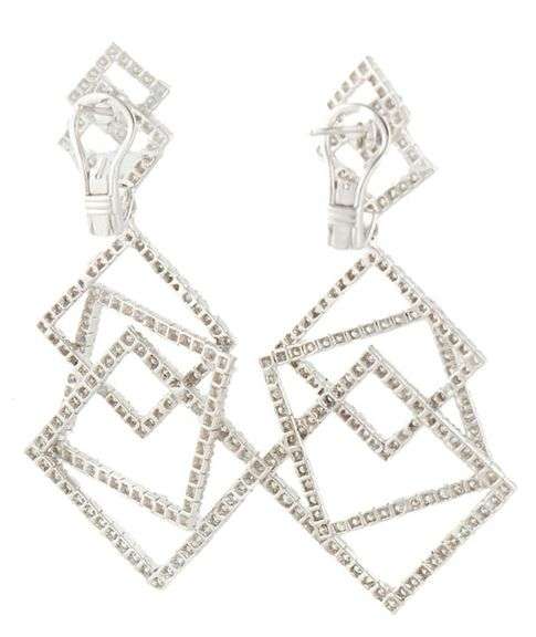 18kt White gold 4.00ctw Diamond Geometric Statement Dangle Earrings