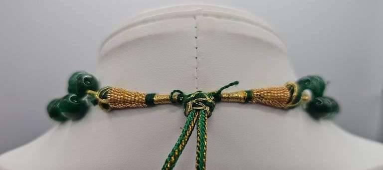 Lovely Huge 720 Ctw Natural Mined From The Earth Emerald Necklace