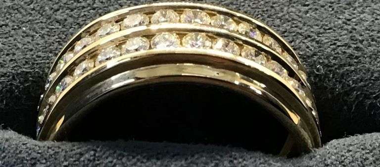 MEN’S 14K YELLOW GOLD NATURAL DIAMOND WEDDING BAND