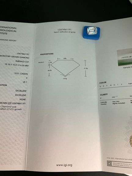 I.G.I CERTIFIED 10.01 CARAT LAB GROWN DIAMOND