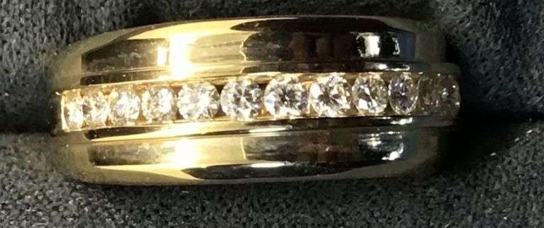 MEN’S 14K YELLOW GOLD NATURAL DIAMOND WEDDING BAND