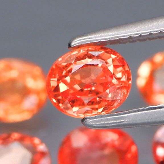 Dynamic 2.76ct Padparadscha Sapphire set!
