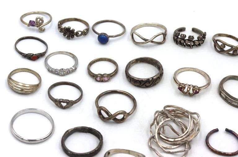 Group lot of Vintage 925 sterling silver rings