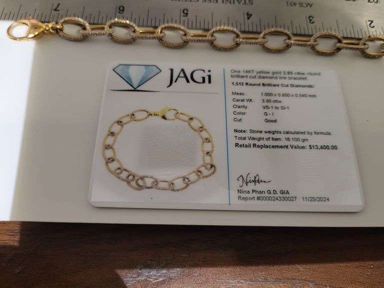 18KT yellow gold with 3.93 round cut diamonds link bracelet