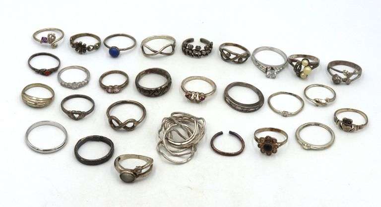 Group lot of Vintage 925 sterling silver rings