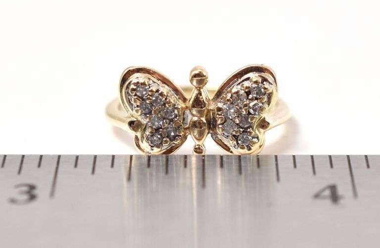 Cute 14K Yellow Gold Diamond Butterfly Ring