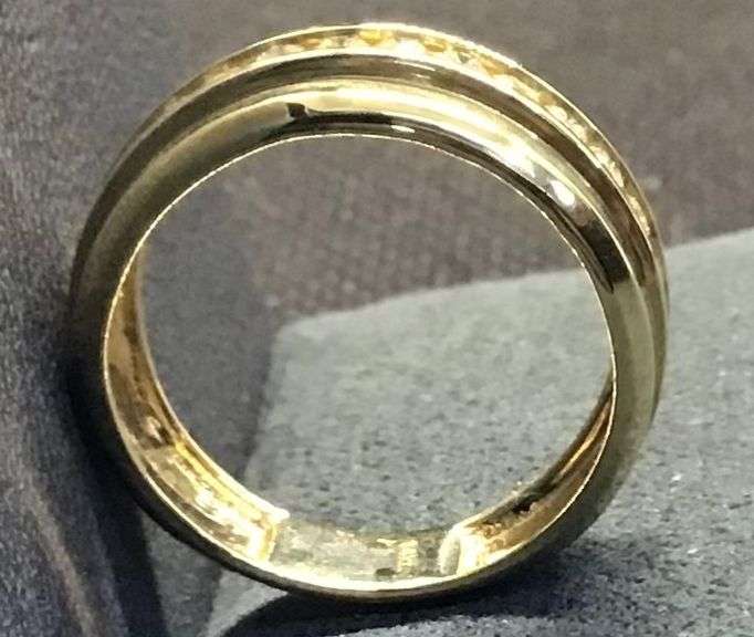 MEN’S 14K YELLOW GOLD NATURAL DIAMOND WEDDING BAND