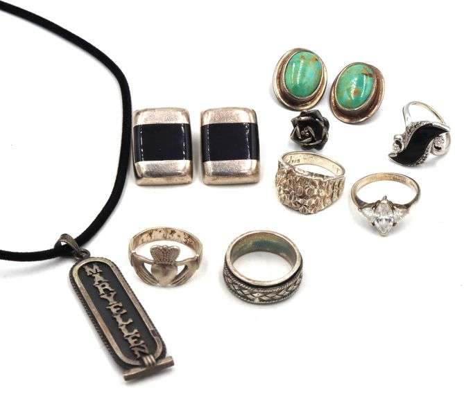 Group lot of Vintage 925 sterling silver mixed jewelry
