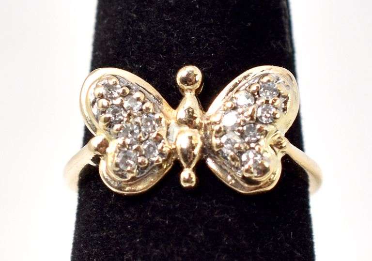Cute 14K Yellow Gold Diamond Butterfly Ring