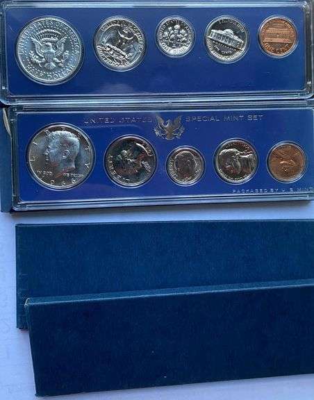 4 1966 Special Mint Sets