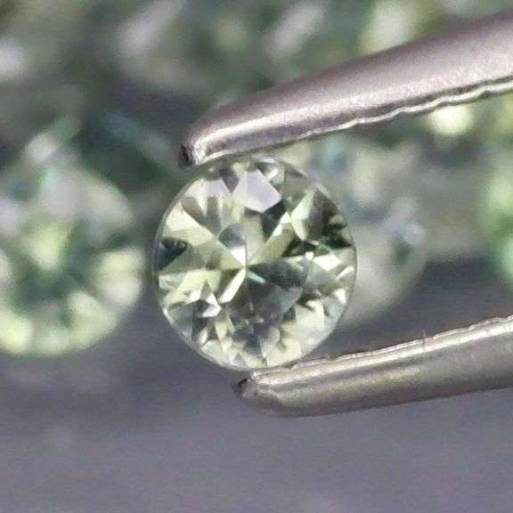 Heated only! 2.67ct diamond cut GREEN Sapphire set