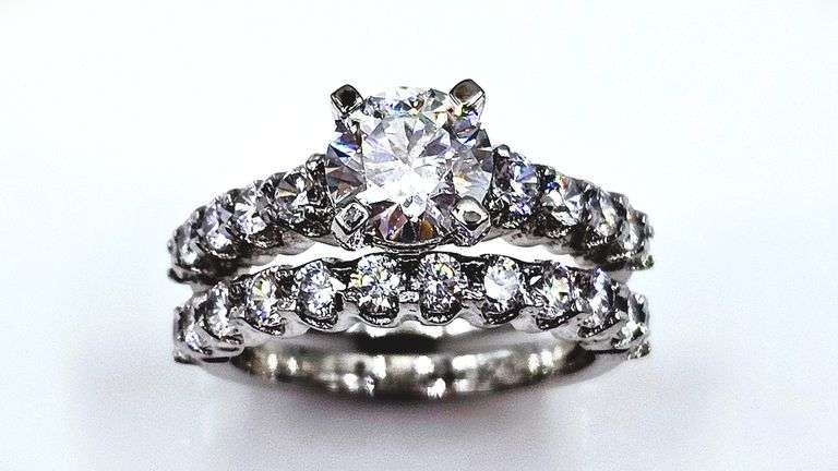 Dazzling 2 Band 2.75 Lab Simulated Diamond Ring Set