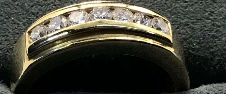 MEN’S 14K YELLOW GOLD NATURAL DIAMOND WEDDING BAND