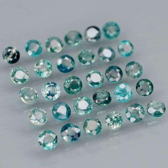 Heated only! 4.38ct blue green Sapphire set