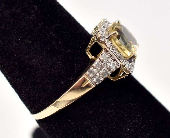 Amazing 10K Yellow Gold Diamond and Citrine Gemstone Ring