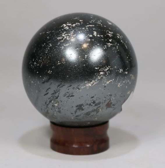 Metallic! 1,415ct Hematite sphere