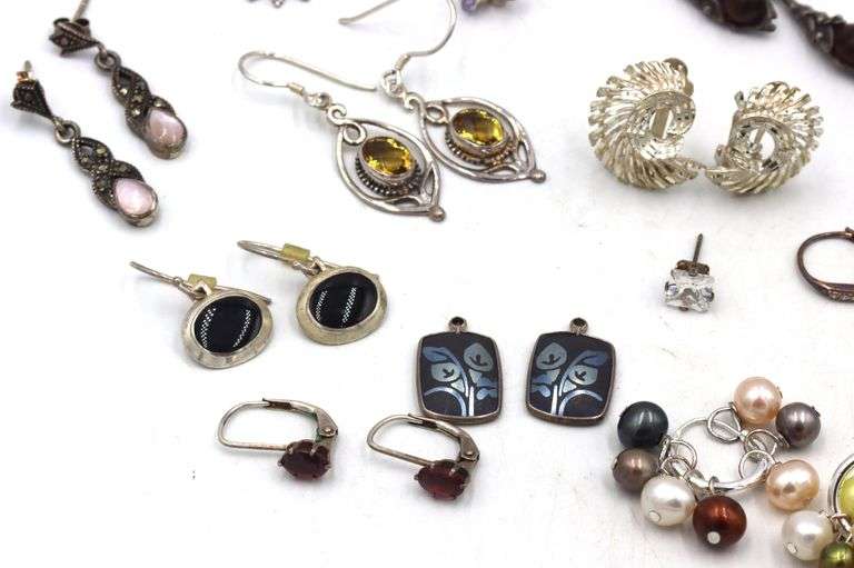 Vintage 925 sterling silver group lot of earrings