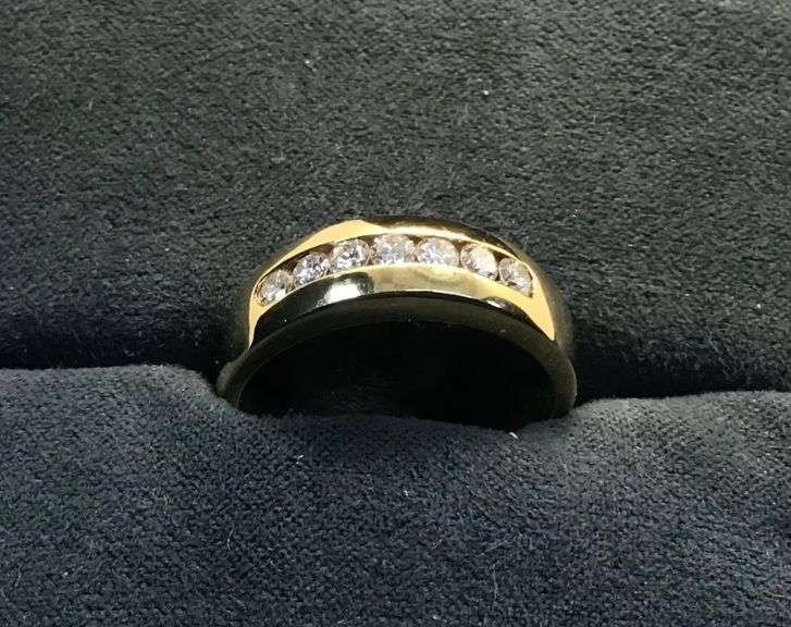 MEN’S 14K YELLOW GOLD NATURAL DIAMOND WEDDING BAND