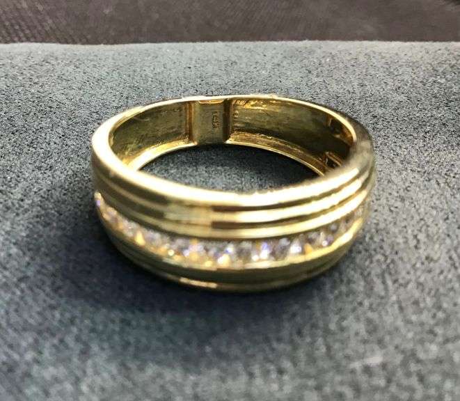 MEN’S 14K YELLOW GOLD NATURAL DIAMOND WEDDING BAND